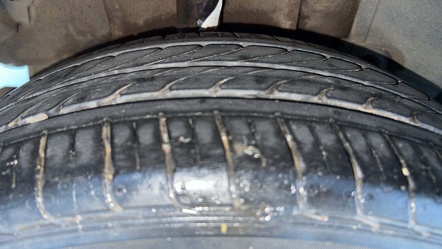 Used 2018 Tata Tigor Revotron XZA Petrol Automatic tyres RIGHT REAR TYRE TREAD VIEW