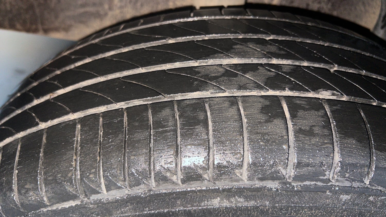 Used 2023 Nissan Magnite XL Petrol Manual tyres RIGHT REAR TYRE TREAD VIEW