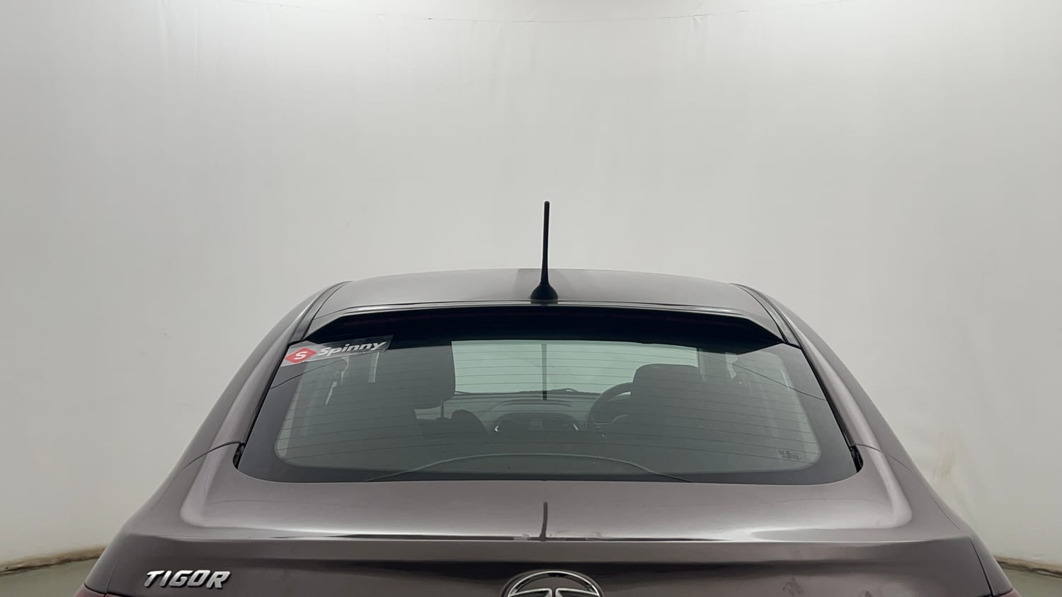 Used 2018 Tata Tigor Revotron XZA Petrol Automatic exterior BACK WINDSHIELD VIEW
