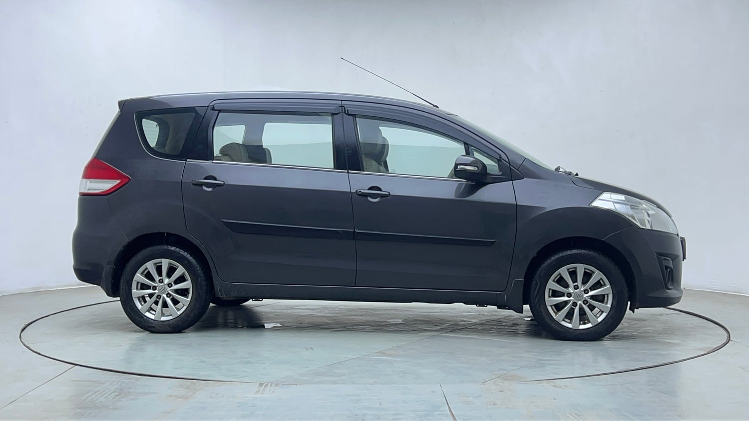 Used 2015 Maruti Suzuki Ertiga ZXi Petrol Manual exterior RIGHT SIDE VIEW