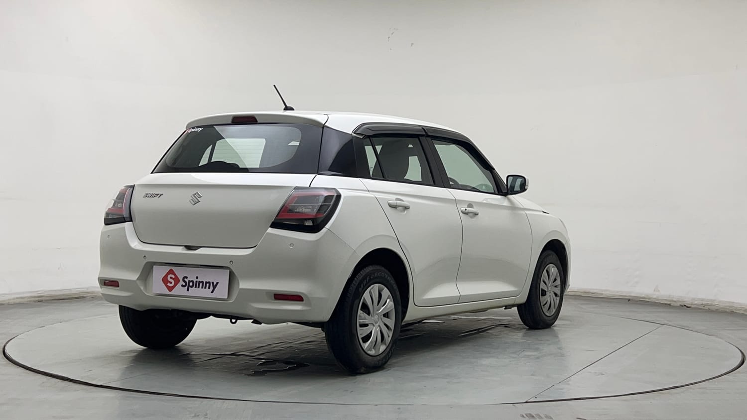 Used 2025 Maruti Suzuki Swift VXi Petrol Manual exterior RIGHT REAR CORNER VIEW