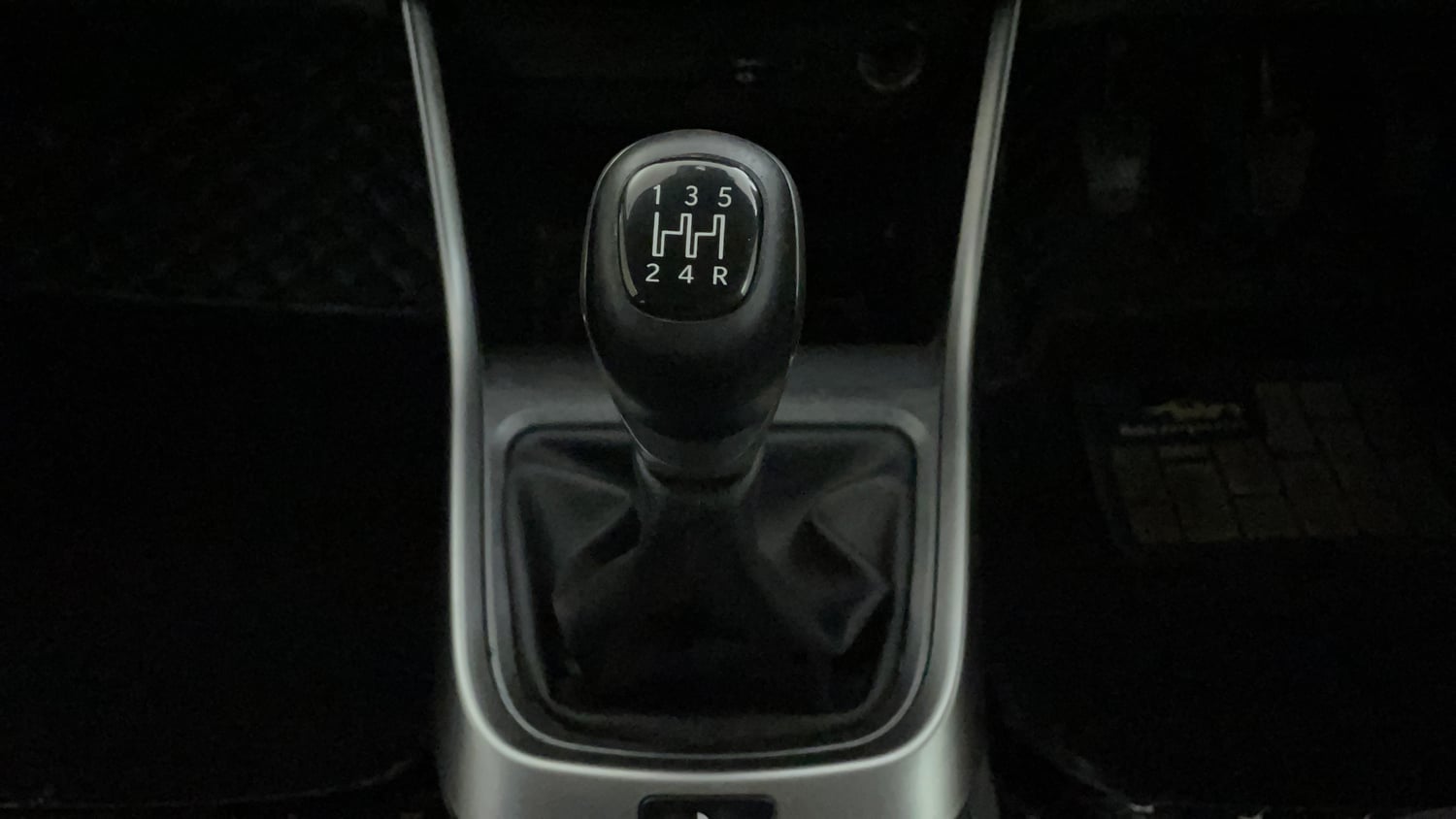 Used 2021 Tata Altroz XZ Petrol Petrol Manual interior GEAR  KNOB VIEW