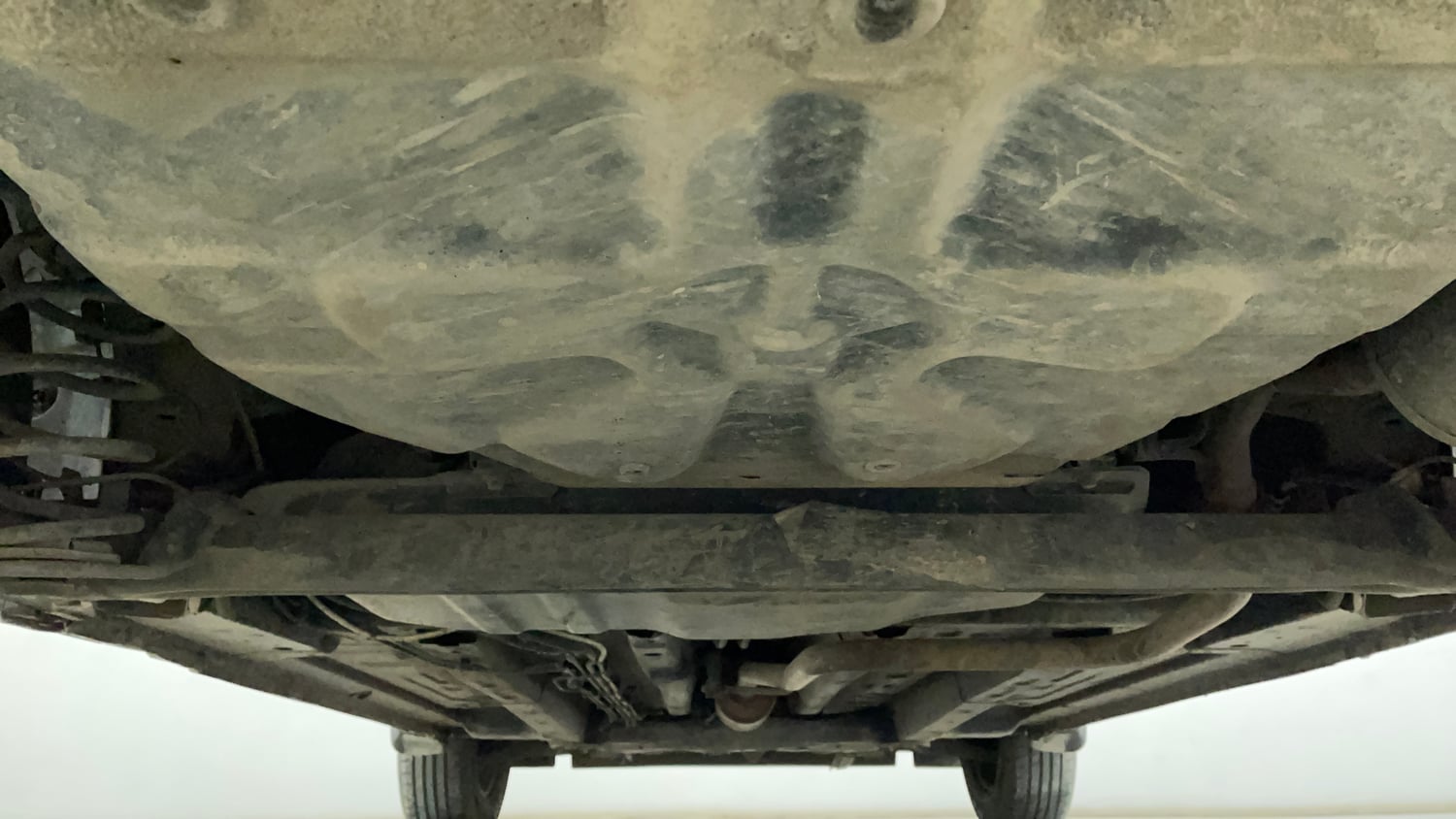 Used 2022 Tata Punch Accomplished MT Petrol + CNG(Outside Fitted) Cng Manual extra REAR UNDERBODY VIEW (TAKEN FROM REAR)