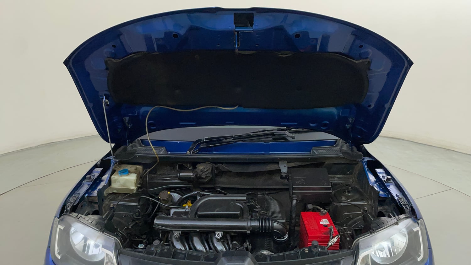 Used 2017 Renault Kwid CLIMBER 1.0 AMT Petrol Automatic engine ENGINE & BONNET OPEN FRONT VIEW