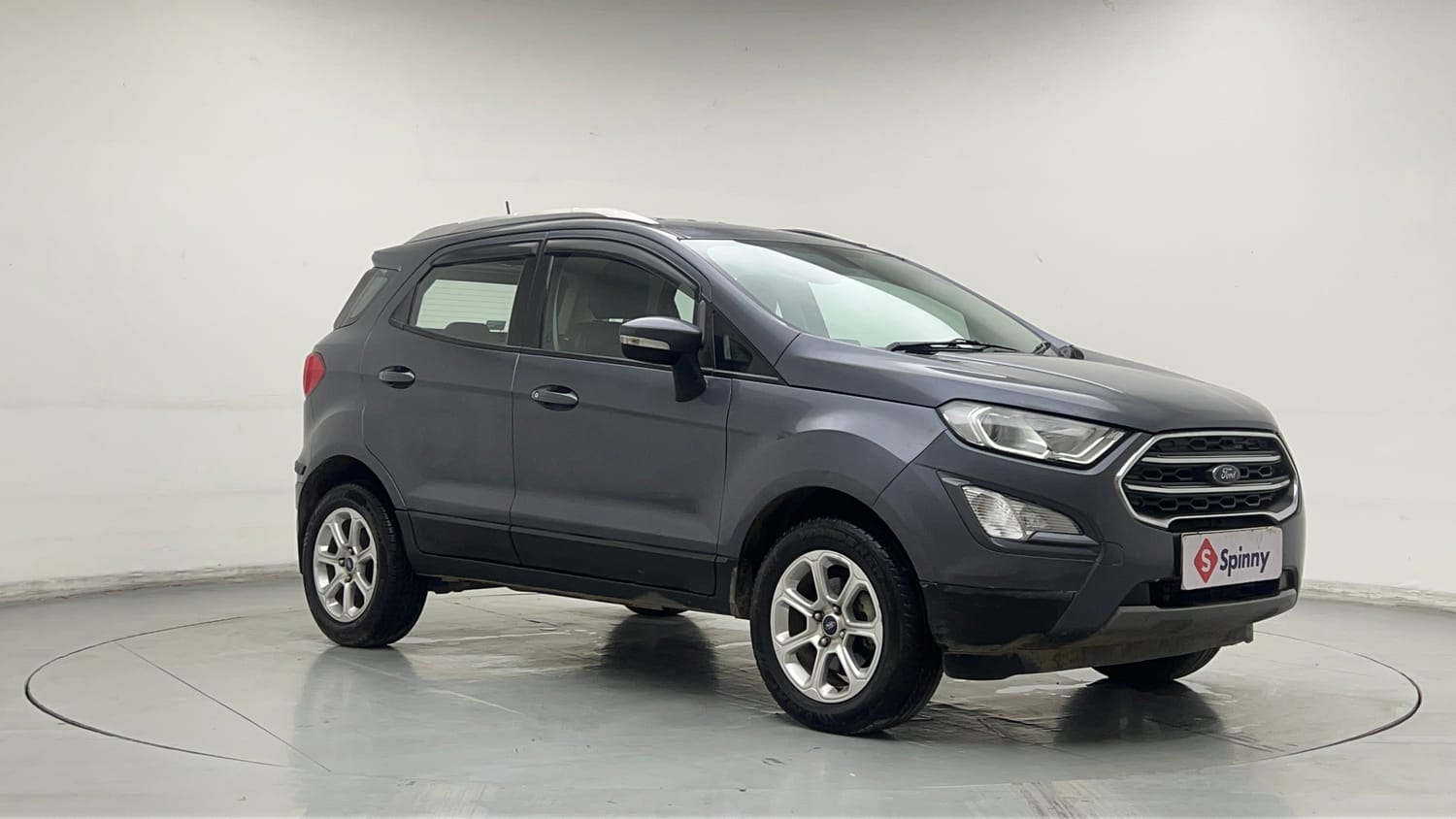 Used 2018 Ford EcoSport Titanium + 1.5L Ti-VCT AT Petrol Automatic exterior RIGHT FRONT CORNER VIEW