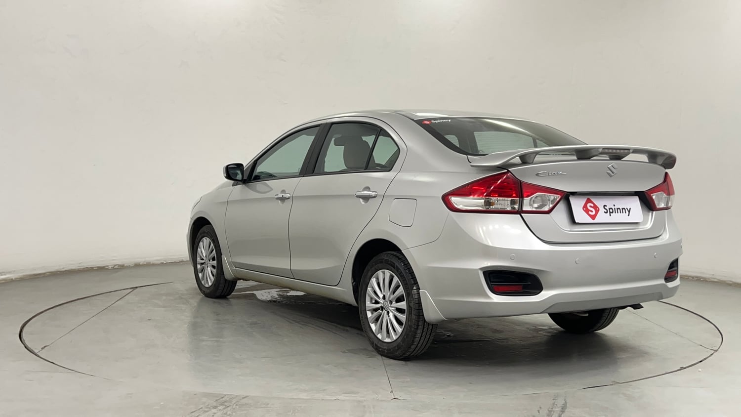 Used 2017 Maruti Suzuki Ciaz Zeta 1.4 MT Petrol Manual exterior LEFT REAR CORNER VIEW