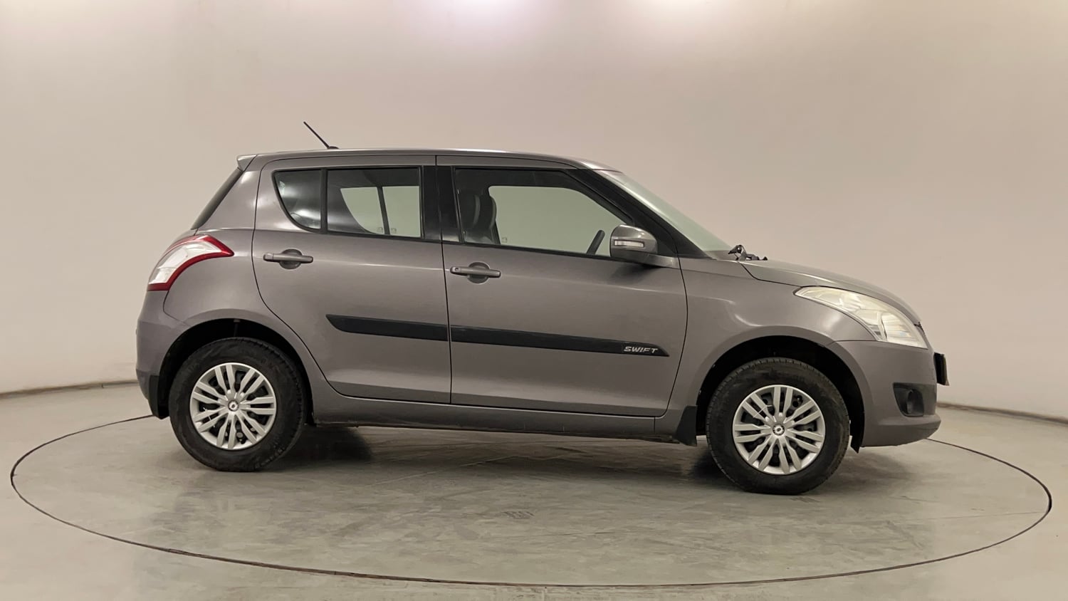 Used 2012 Maruti Suzuki Swift VXi Petrol Manual exterior RIGHT SIDE VIEW