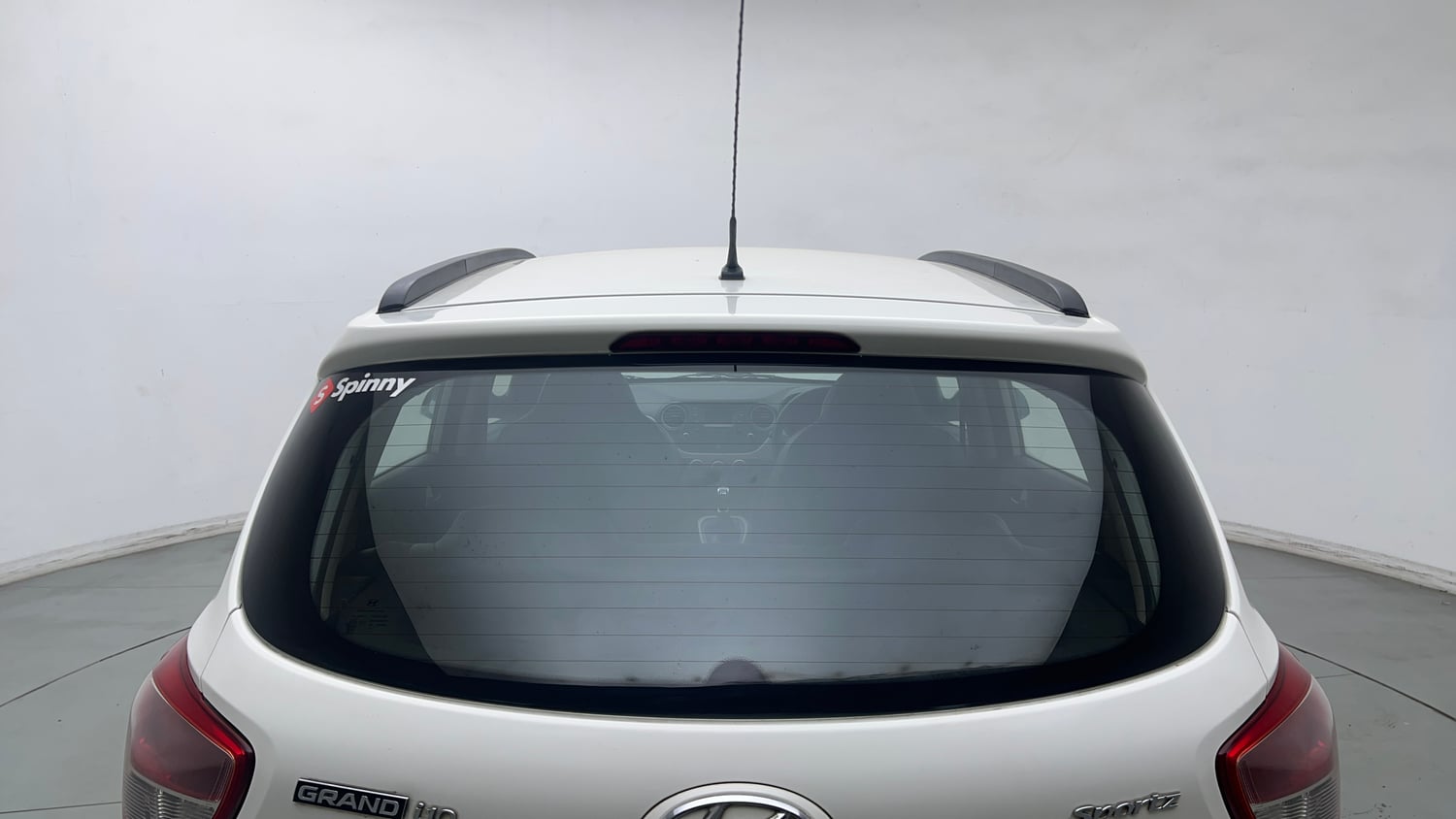 Used 2015 Hyundai Grand i10 Sportz 1.2 Kappa VTVT Petrol Manual exterior BACK WINDSHIELD VIEW