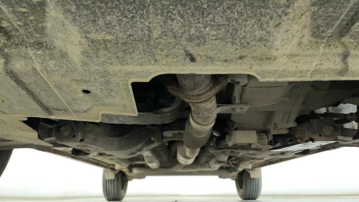 Used 2024 Tata Nexon Pure 1.2 Revotron Petrol 6MT Petrol Manual extra FRONT LEFT UNDERBODY VIEW