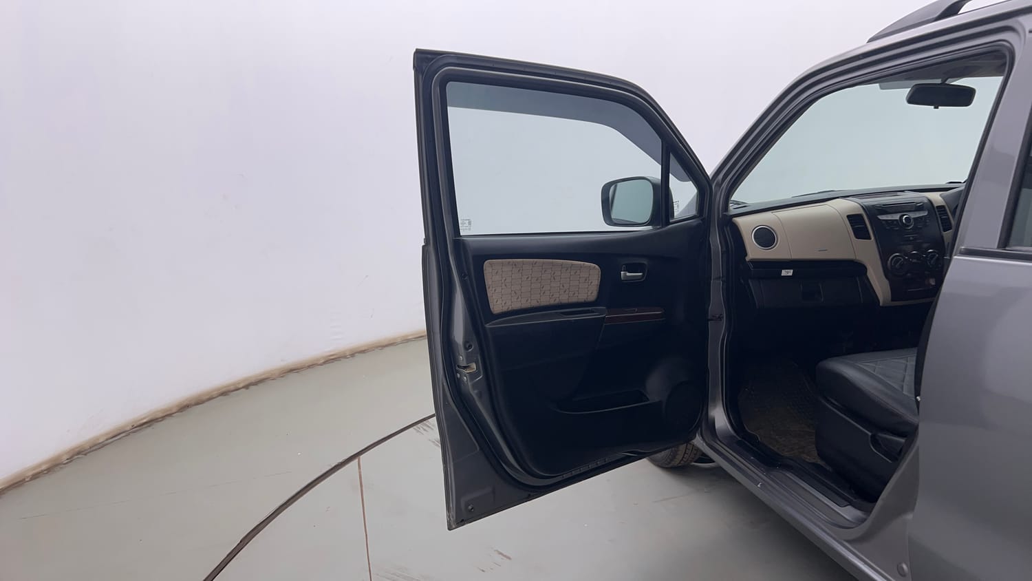 Used 2018 Maruti Suzuki Wagon R 1.0 VXI AMT Petrol Automatic interior LEFT FRONT DOOR OPEN VIEW