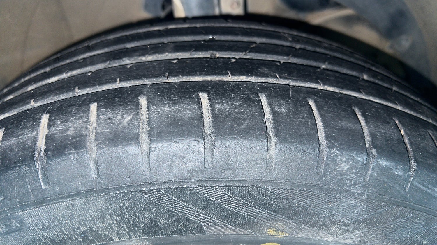 Used 2019 Maruti Suzuki Baleno Zeta Petrol Manual tyres RIGHT FRONT TYRE TREAD VIEW