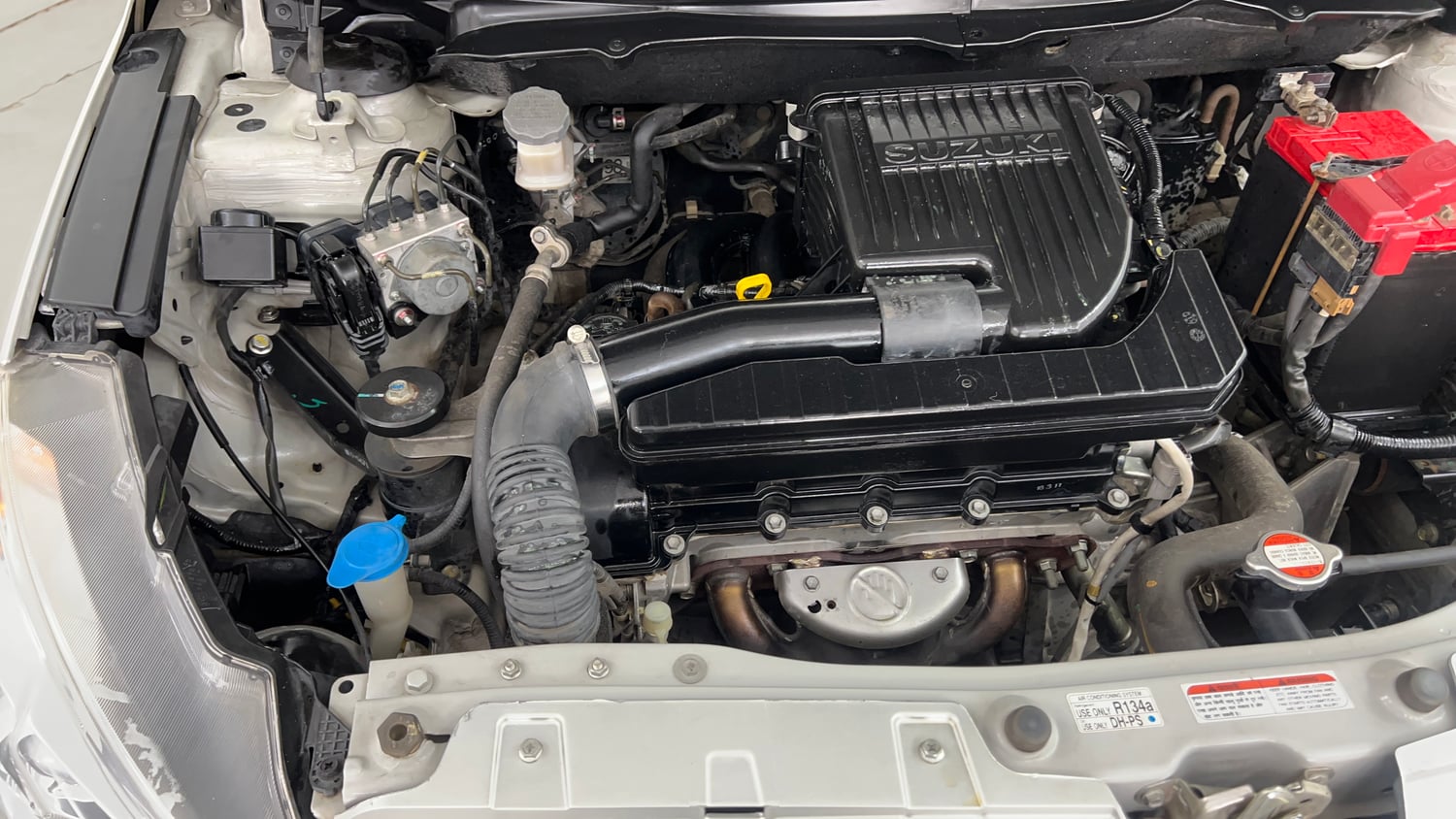Used 2017 Maruti Suzuki Ciaz Zeta 1.4 MT Petrol Manual engine ENGINE RIGHT SIDE VIEW
