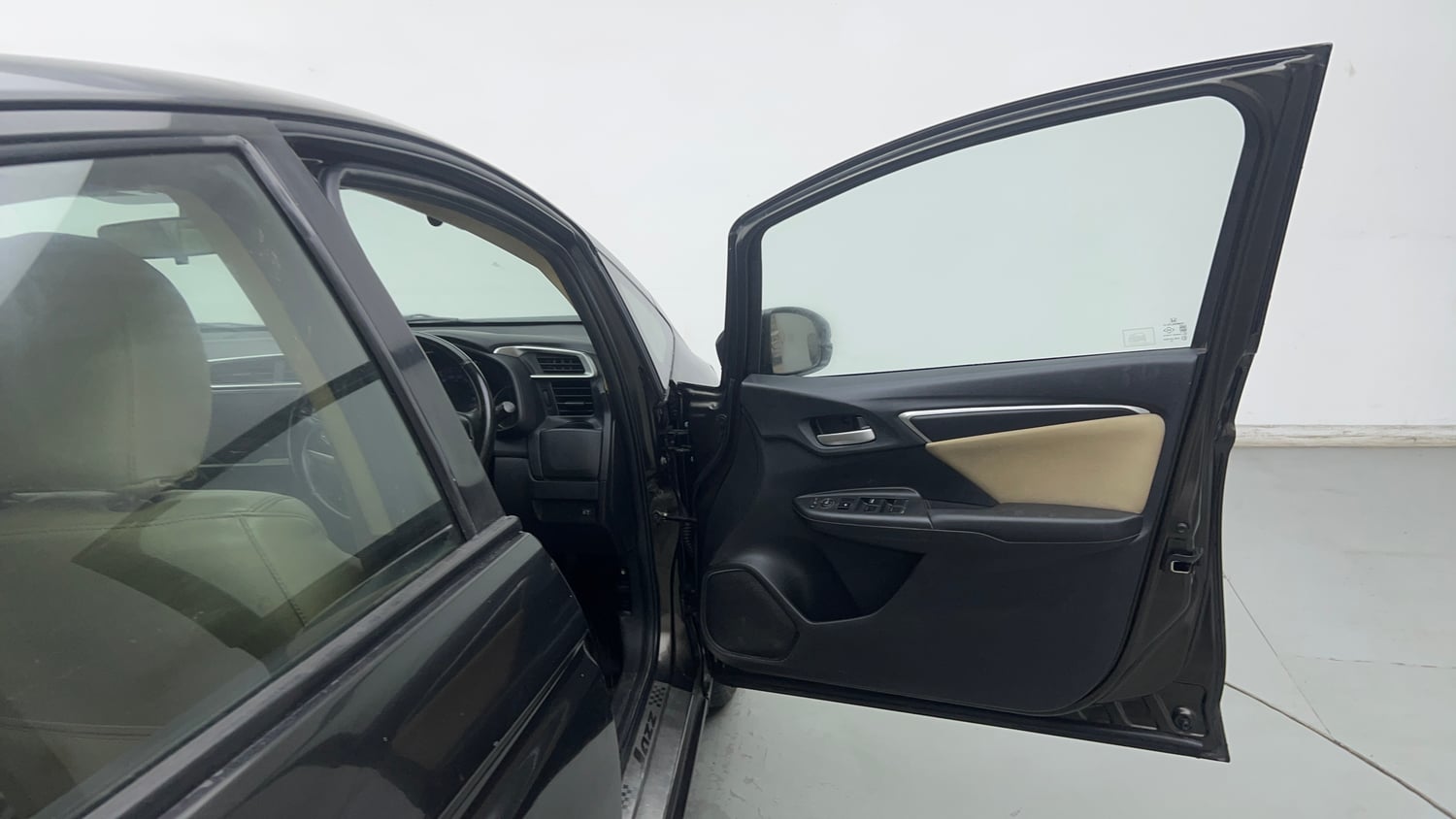 Used 2015 Honda Jazz V AT Petrol Petrol Automatic interior RIGHT FRONT DOOR OPEN VIEW