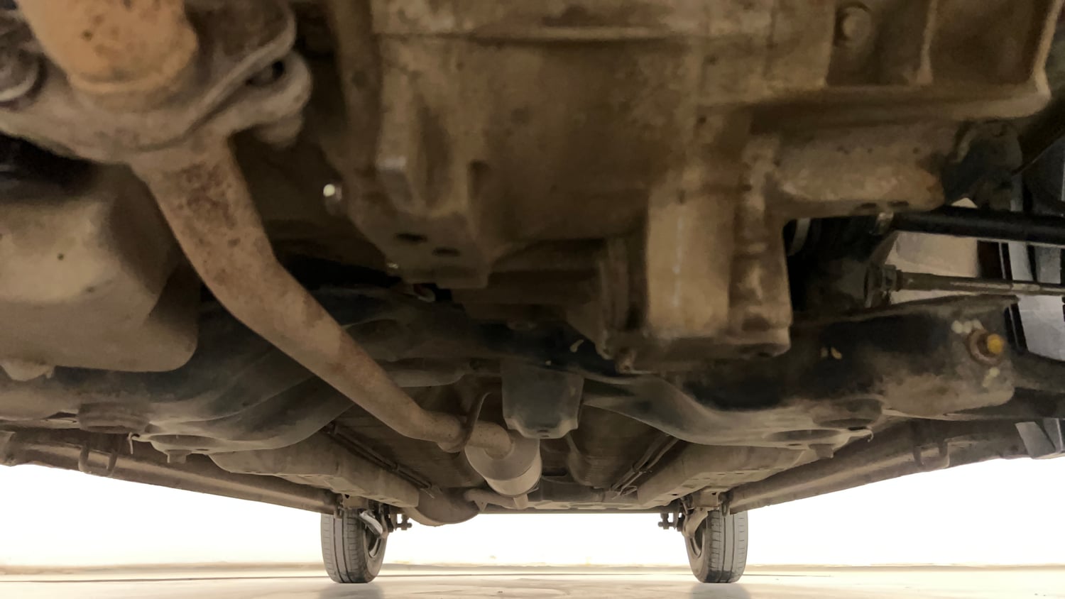 Used 2012 Maruti Suzuki Wagon R LXi Petrol Manual extra FRONT LEFT UNDERBODY VIEW