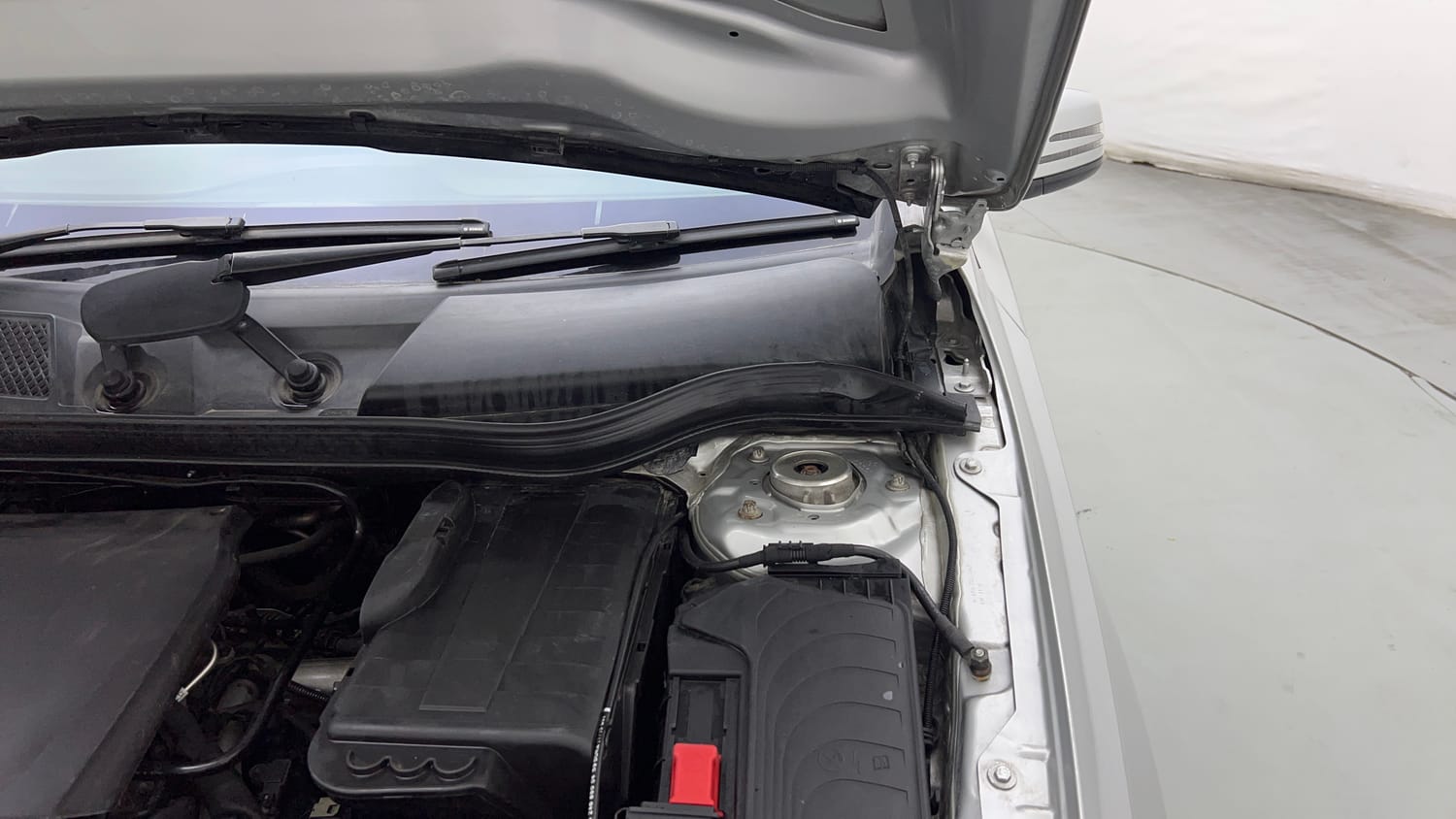 Used 2016 Mercedes-Benz A-Class A 180 Petrol Automatic engine ENGINE LEFT SIDE HINGE & APRON VIEW