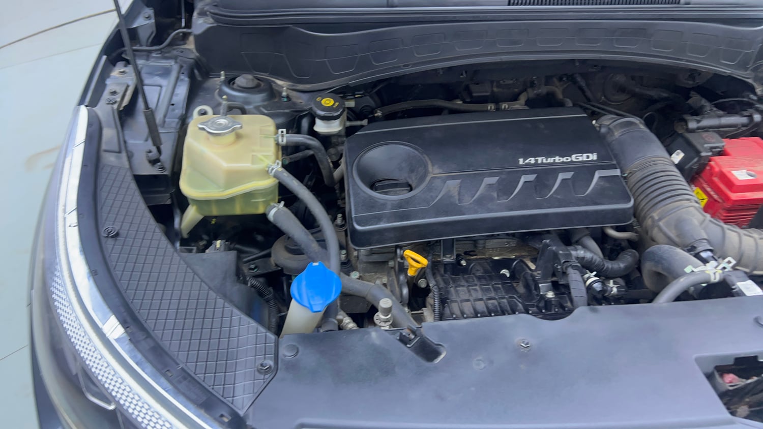 Used 2019 kia Seltos GTX Plus DCT 1.4 Petrol Automatic engine ENGINE RIGHT SIDE VIEW