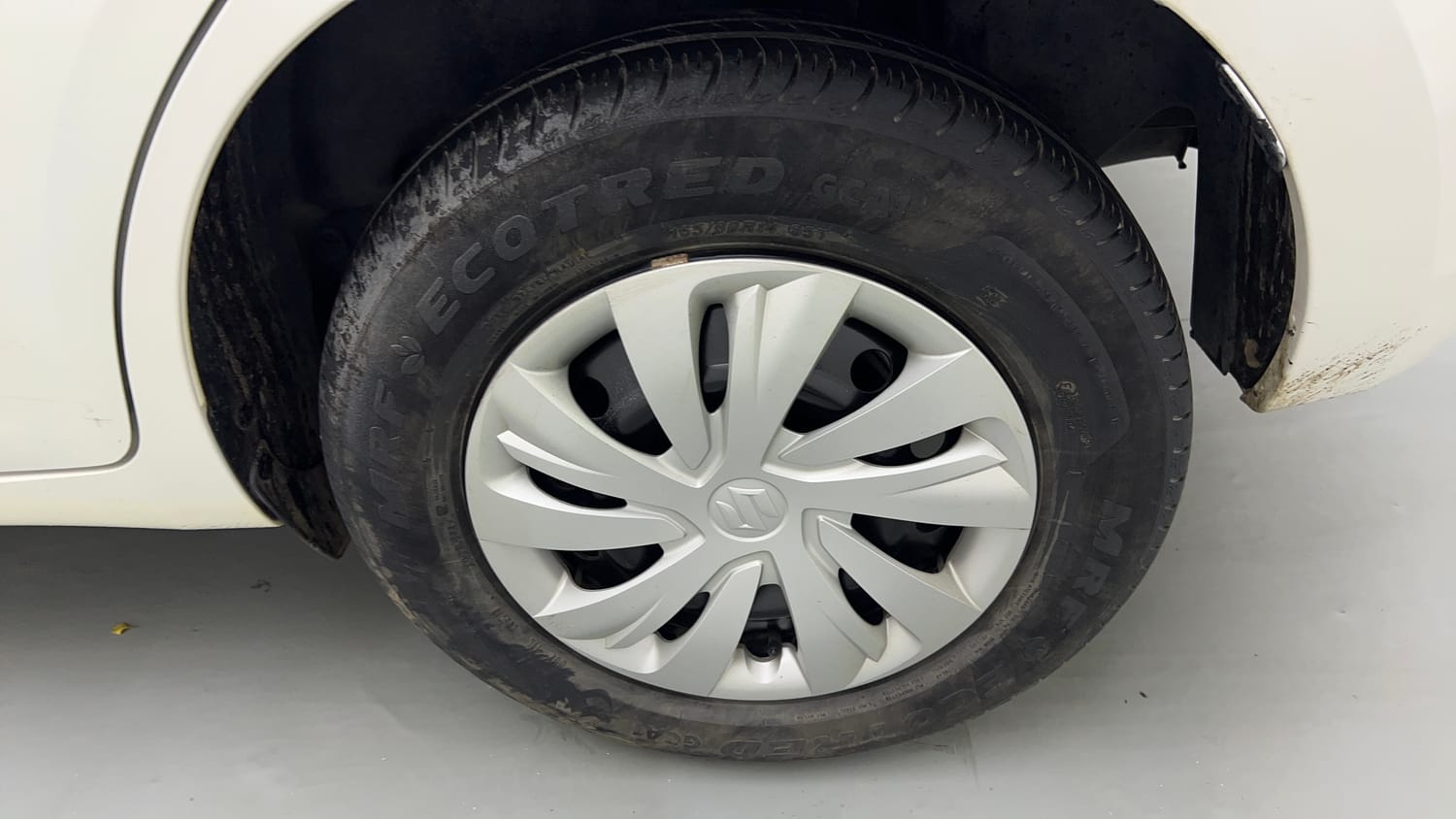 Used 2025 Maruti Suzuki Swift VXi Petrol Manual tyres LEFT REAR TYRE RIM VIEW