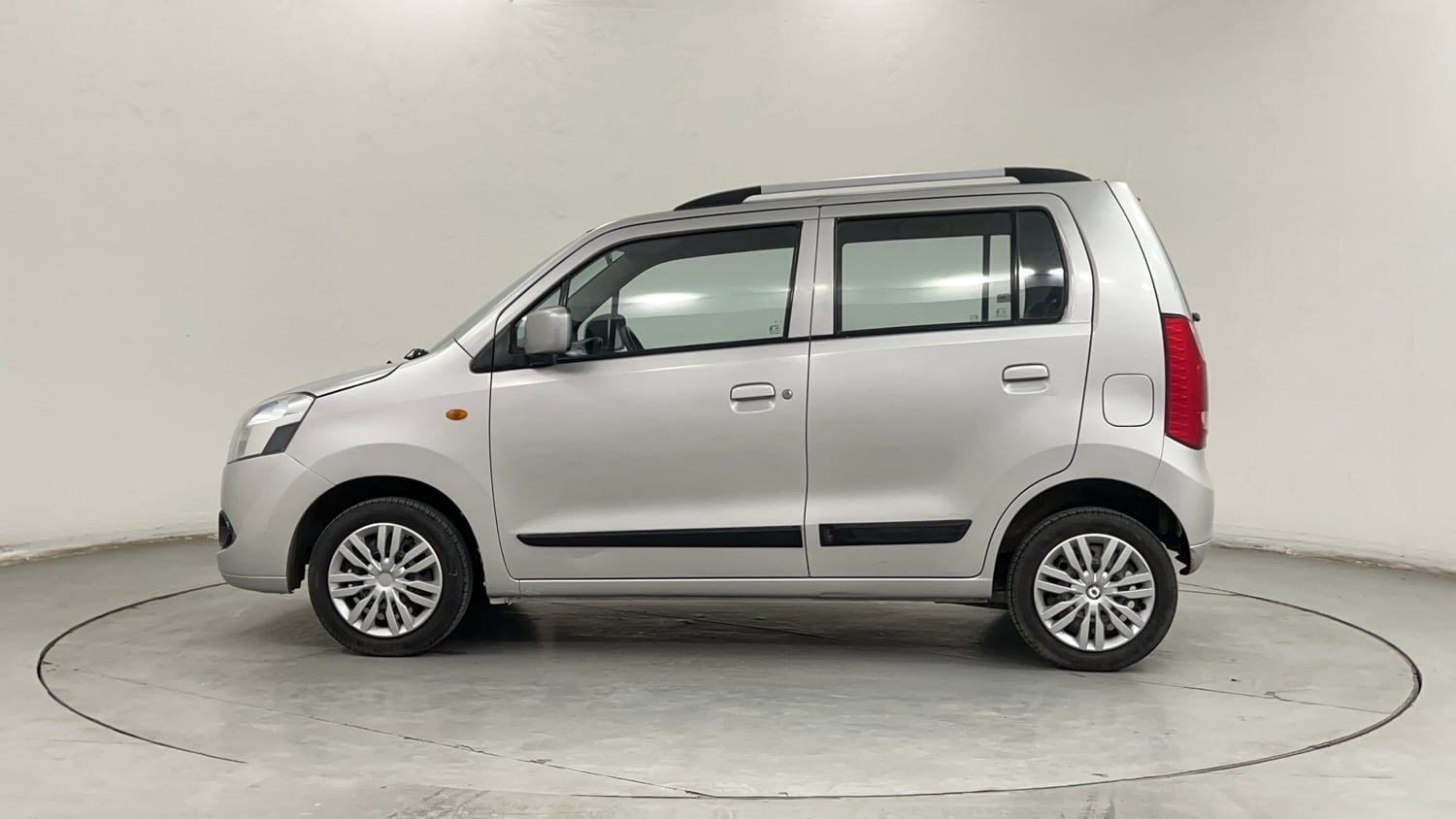 Used 2012 Maruti Suzuki Wagon R 1.0 VXi Petrol Manual exterior LEFT SIDE VIEW