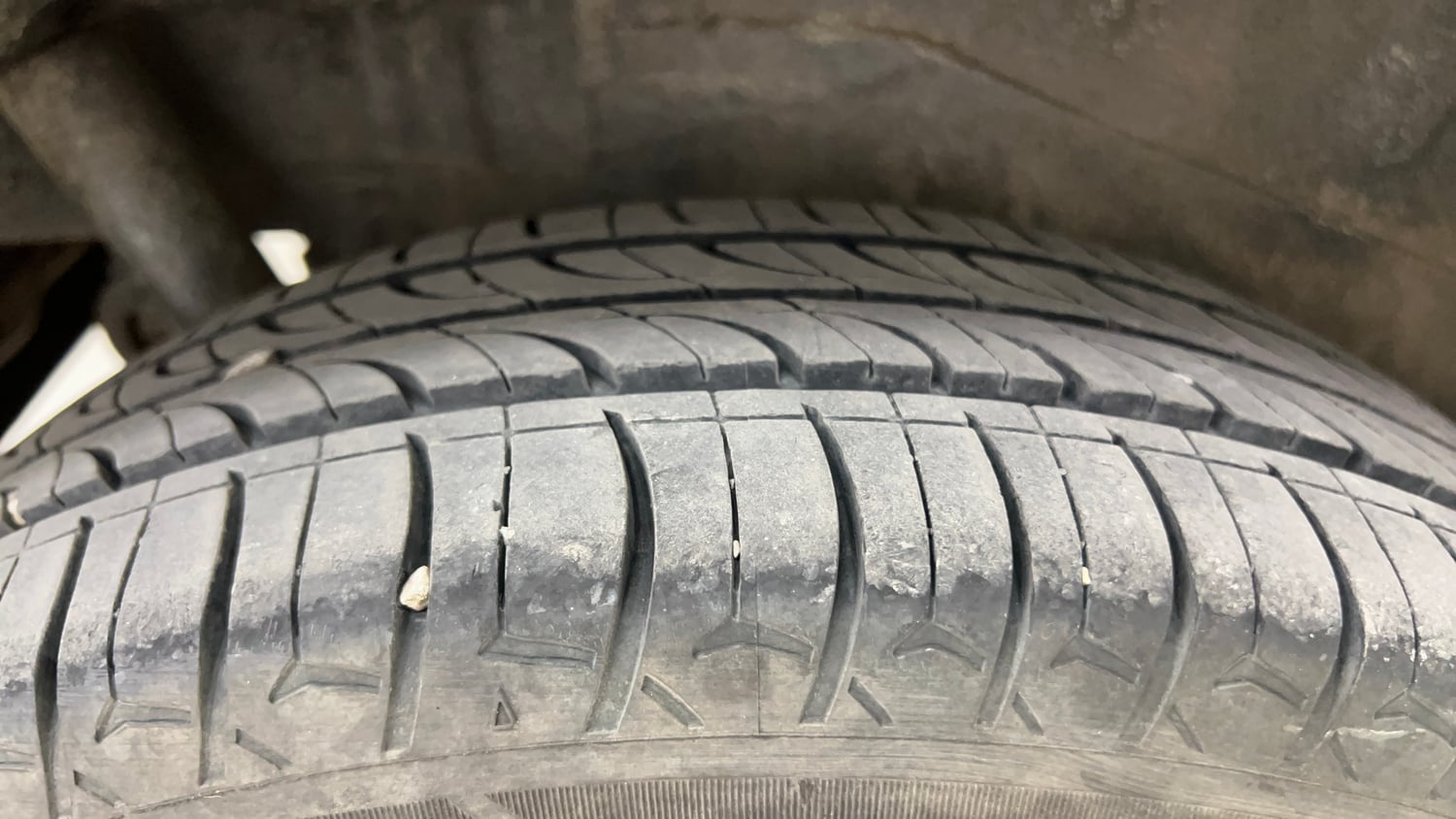 Used 2012 Maruti Suzuki Wagon R 1.0 VXi Petrol Manual tyres RIGHT REAR TYRE TREAD VIEW