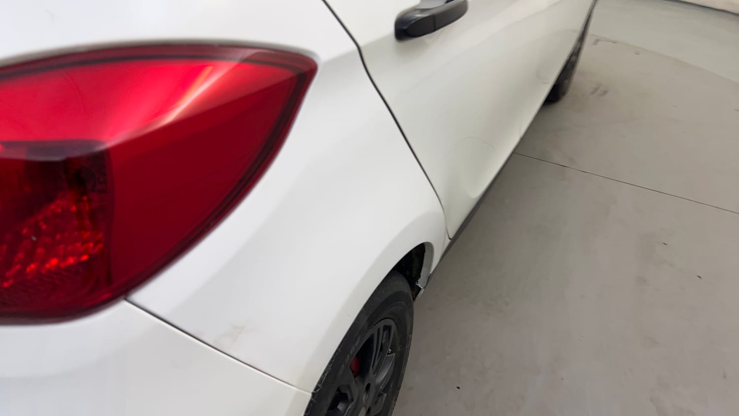 Used 2017 Tata Tiago Revotron XZA Petrol Automatic dents MINOR SCRATCH