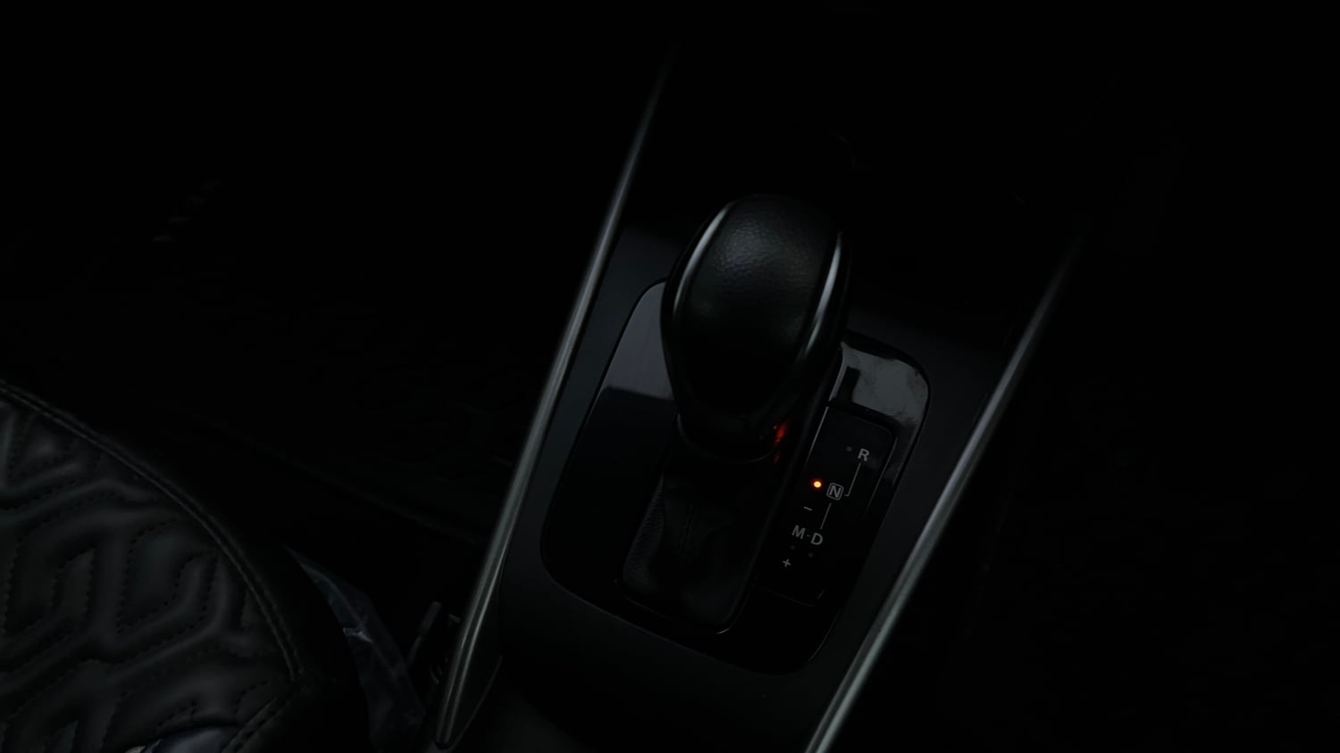 Used 2024 Maruti Suzuki Baleno Alpha AGS Petrol Automatic interior GEAR  KNOB VIEW