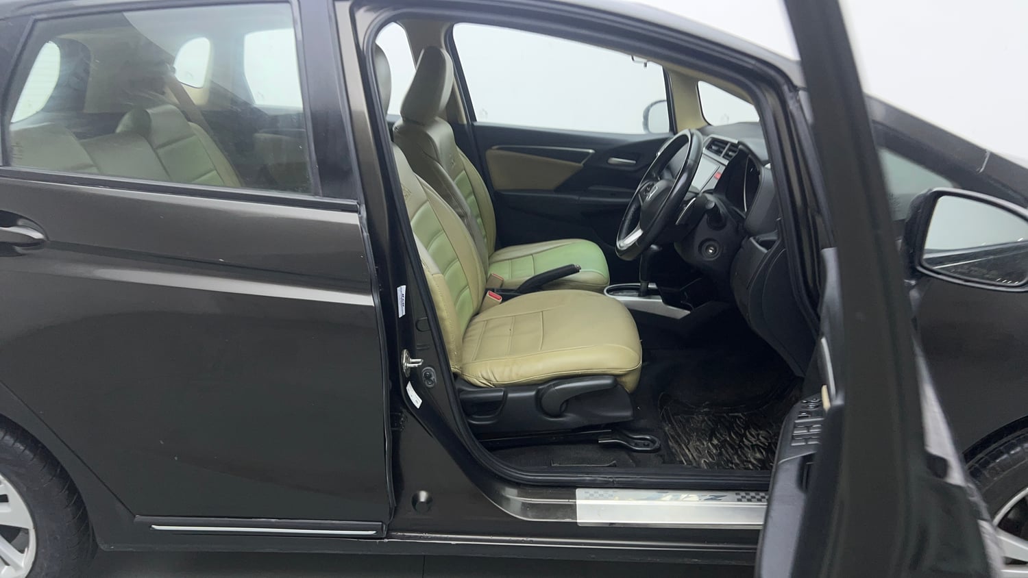 Used 2015 Honda Jazz V AT Petrol Petrol Automatic interior RIGHT SIDE FRONT DOOR CABIN VIEW