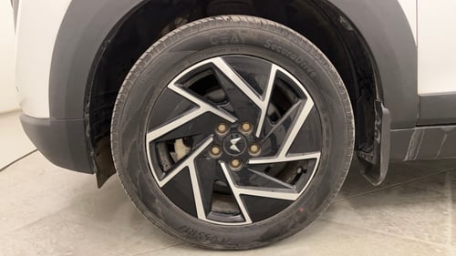 Used 2024 Mahindra XUV 3XO AX7 1.2 Petrol Petrol Manual tyres LEFT FRONT TYRE RIM VIEW