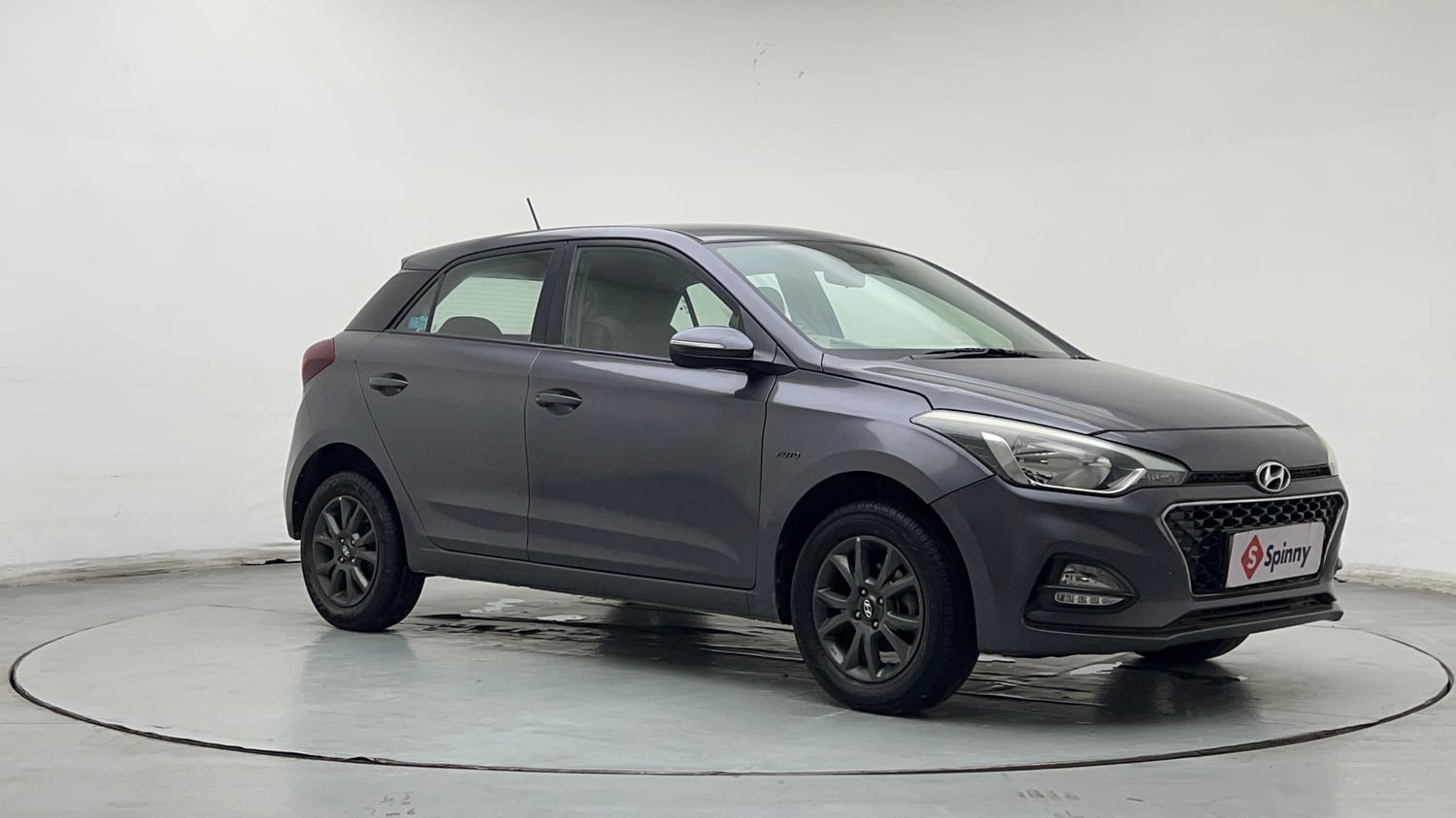 Used 2019 Hyundai Elite i20 Sportz Plus 1.2 CVT Petrol Automatic exterior RIGHT FRONT CORNER VIEW