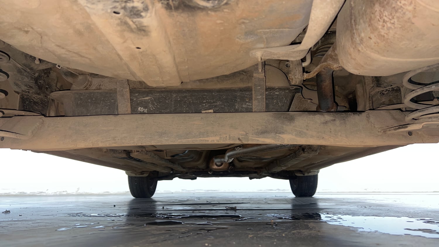 Used 2015 Hyundai Grand i10 Sportz 1.2 Kappa VTVT Petrol Manual extra REAR UNDERBODY VIEW (TAKEN FROM REAR)