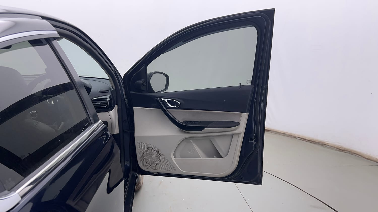 Used 2022 Tata Tigor XZ Plus Petrol Manual interior RIGHT FRONT DOOR OPEN VIEW