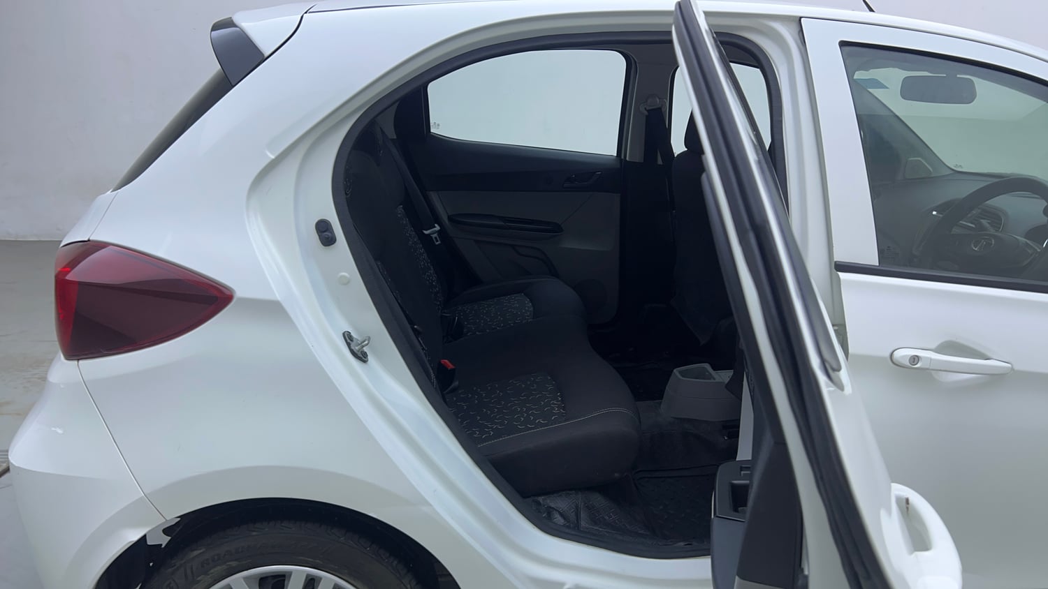 Used 2021 Tata Tiago XT Petrol Manual interior RIGHT SIDE REAR DOOR CABIN VIEW