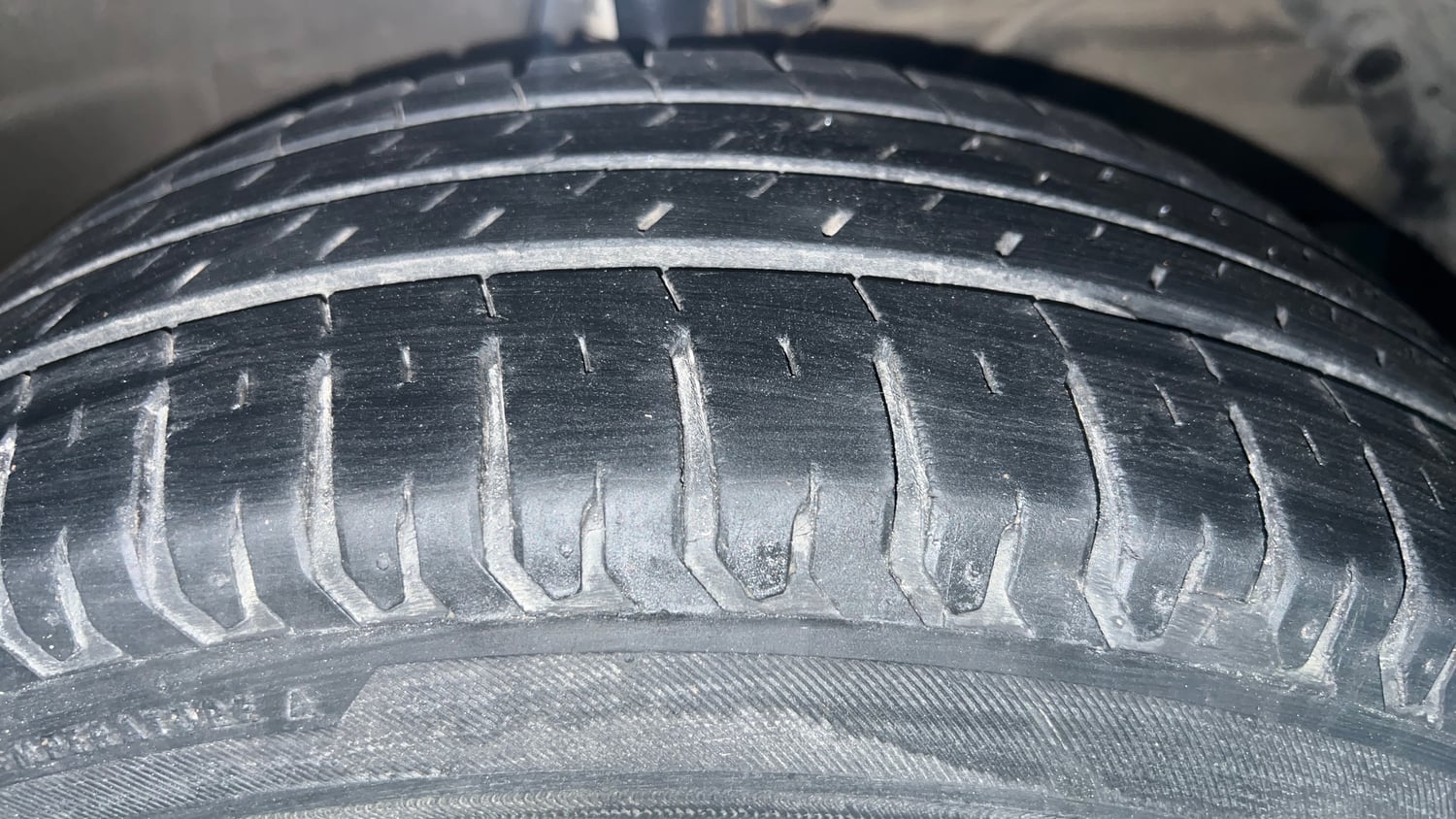 Used 2020 Maruti Suzuki New Ertiga VXi Petrol Manual tyres RIGHT FRONT TYRE TREAD VIEW