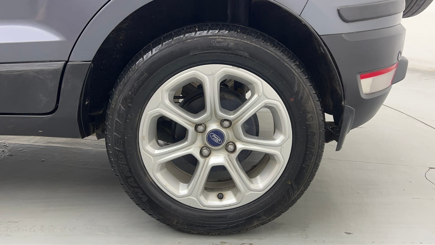 Used 2018 Ford EcoSport Titanium + 1.5L Ti-VCT AT Petrol Automatic tyres LEFT REAR TYRE RIM VIEW