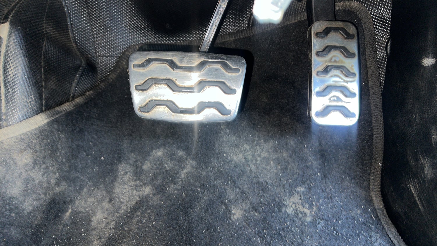 Used 2019 kia Seltos GTX Plus DCT 1.4 Petrol Automatic interior PEDALS VIEW