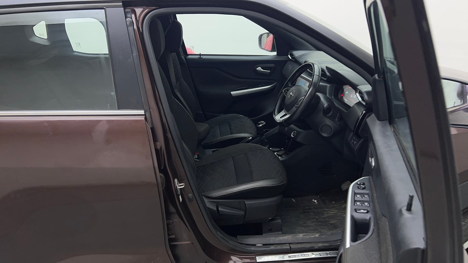 Used 2021 Nissan Magnite XV Premium Petrol Manual interior RIGHT SIDE FRONT DOOR CABIN VIEW