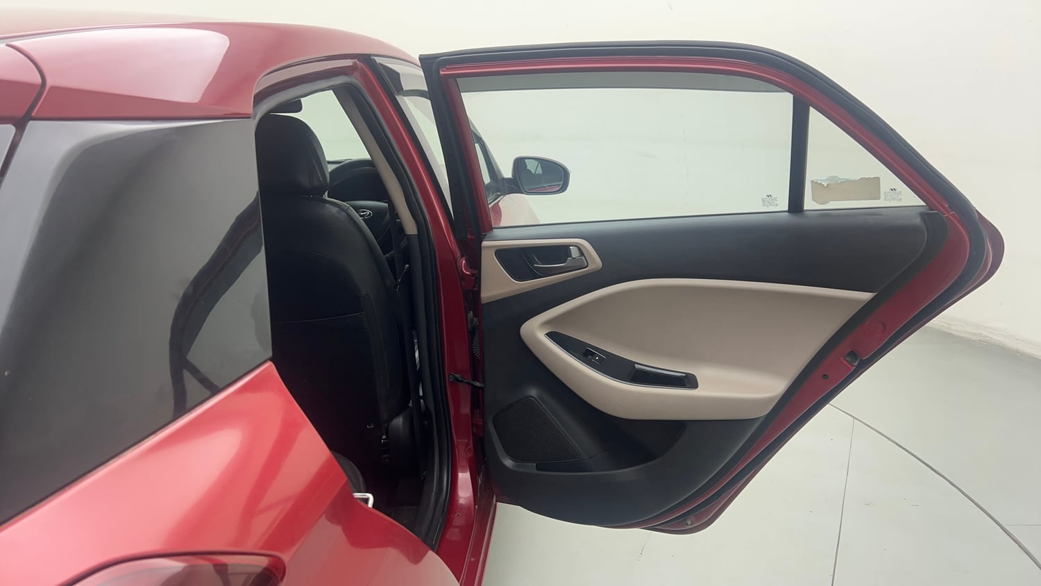 Used 2016 Hyundai Elite i20 Asta 1.2 Petrol Manual interior RIGHT REAR DOOR OPEN VIEW