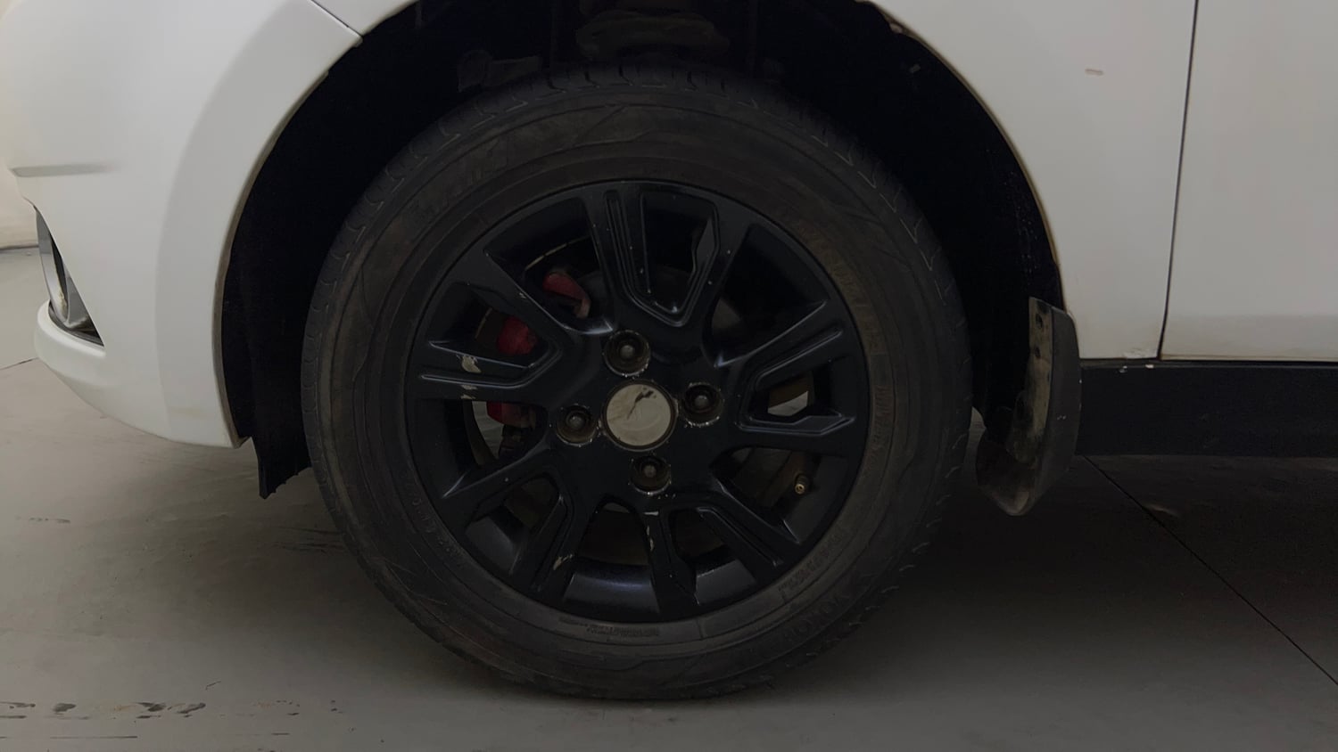 Used 2017 Tata Tiago Revotron XZA Petrol Automatic tyres LEFT FRONT TYRE RIM VIEW