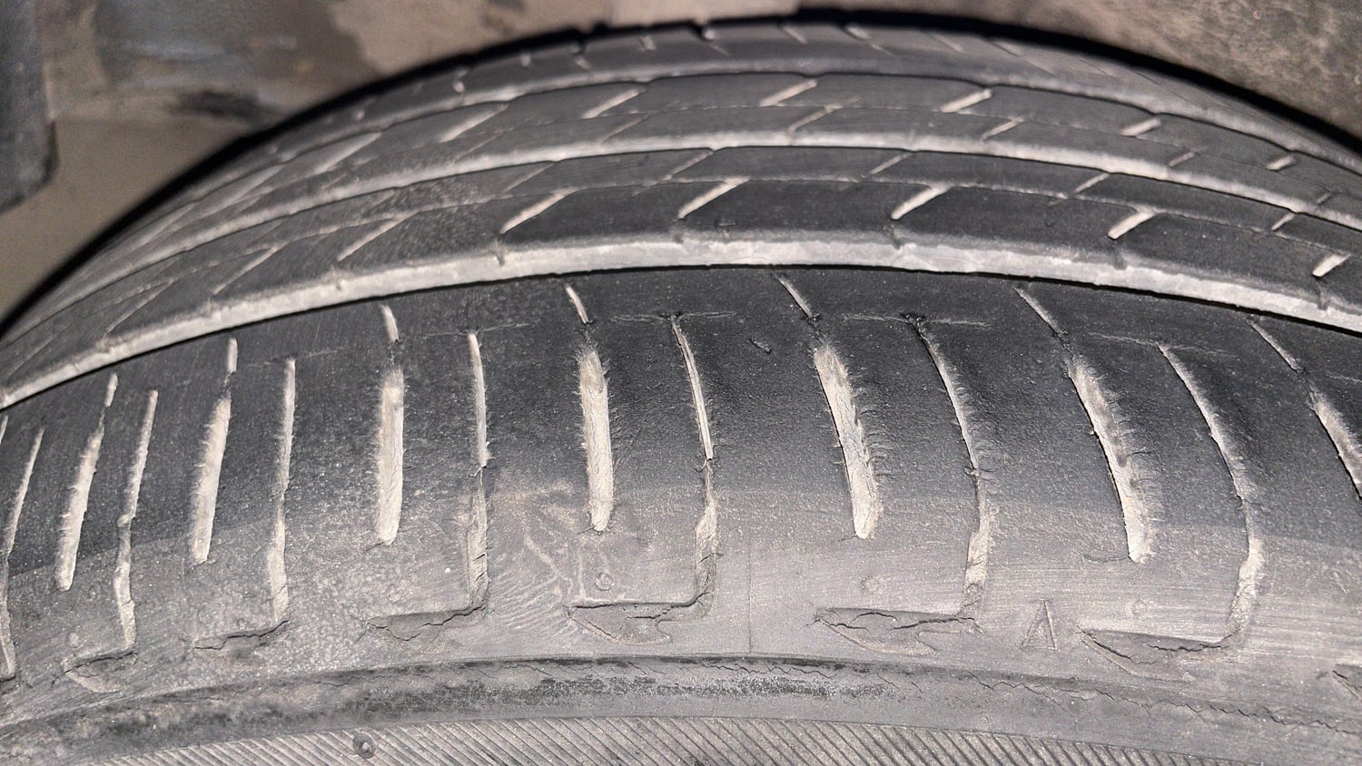 Used 2020 Honda City VX CVT Petrol Petrol Automatic tyres RIGHT REAR TYRE TREAD VIEW