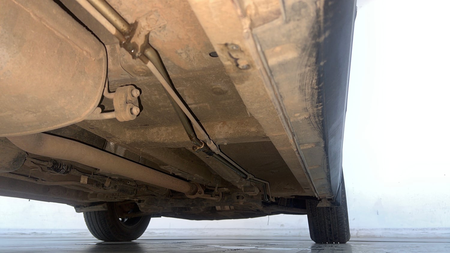 Used 2024 Mahindra XUV700 AX7 Luxury Pack Petrol 7 STR Blaze Editon AT Petrol Automatic extra REAR RIGHT UNDERBODY VIEW