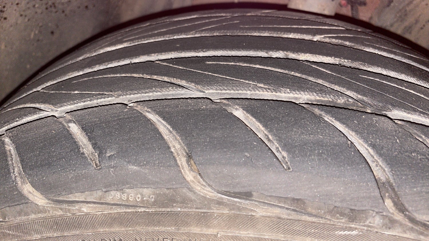 Used 2021 Tata Altroz XZ Petrol Petrol Manual tyres RIGHT FRONT TYRE TREAD VIEW