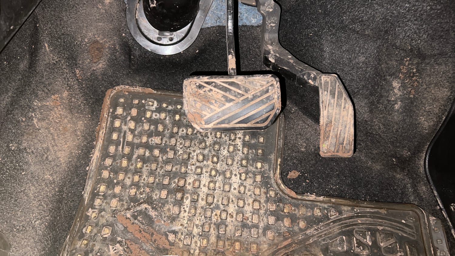 Used 2018 Maruti Suzuki Wagon R 1.0 VXI AMT Petrol Automatic interior PEDALS VIEW