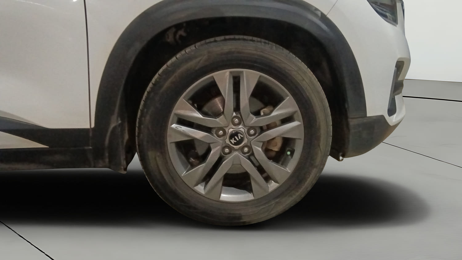 Used 2021 Kia Seltos HTX 1.5 Petrol Manual tyres RIGHT FRONT TYRE RIM VIEW