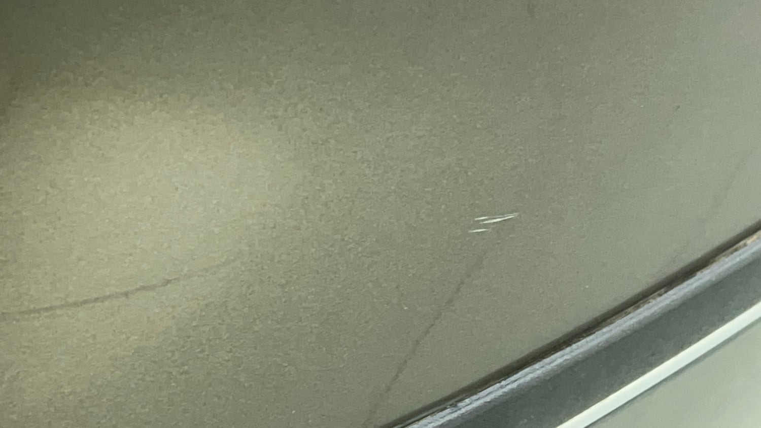 Used 2020 Maruti Suzuki New Ertiga VXi Petrol Manual dents MINOR DENT