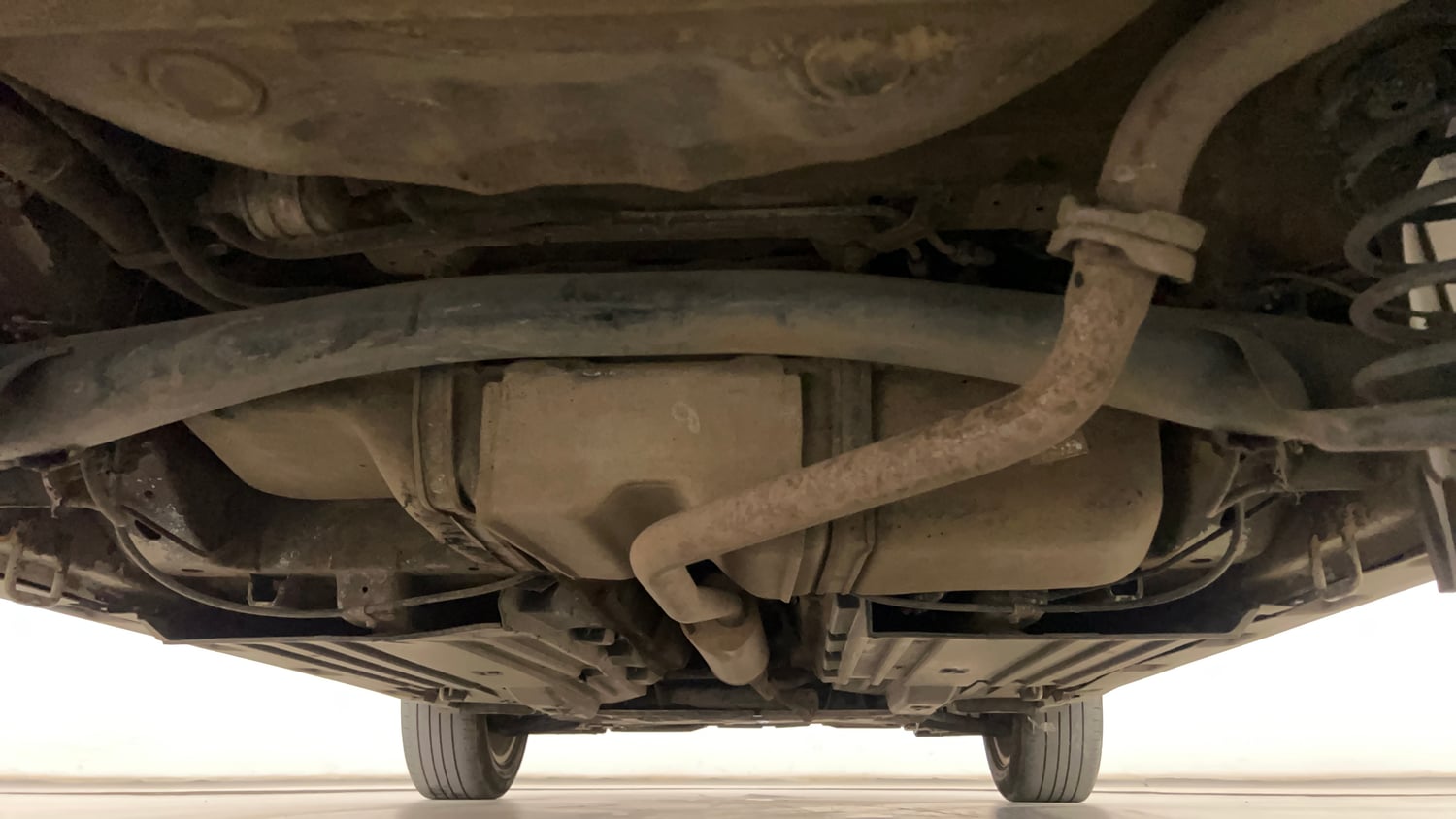 Used 2022 Maruti Suzuki Vitara Brezza VXi AT SHVS Petrol Automatic extra REAR UNDERBODY VIEW (TAKEN FROM REAR)