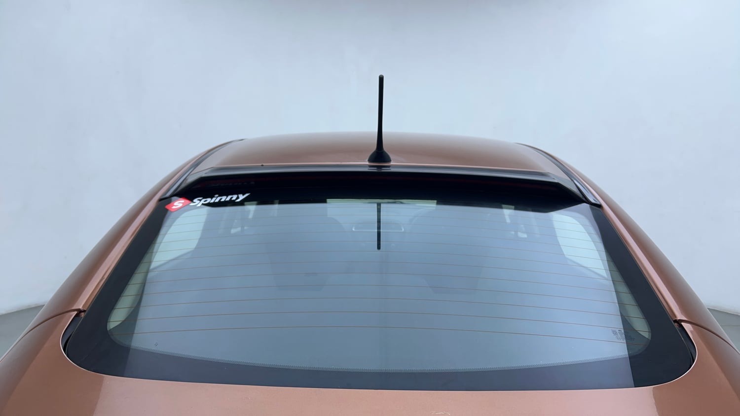 Used 2018 Tata Tigor Revotron XZA Petrol Automatic exterior BACK WINDSHIELD VIEW