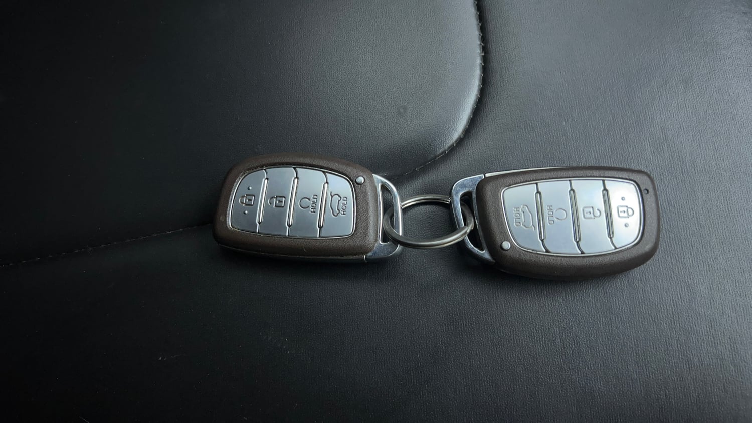 Used 2023 Hyundai Alcazar Prestige 7 STR 1.5 Diesel Diesel Manual extra CAR KEY VIEW