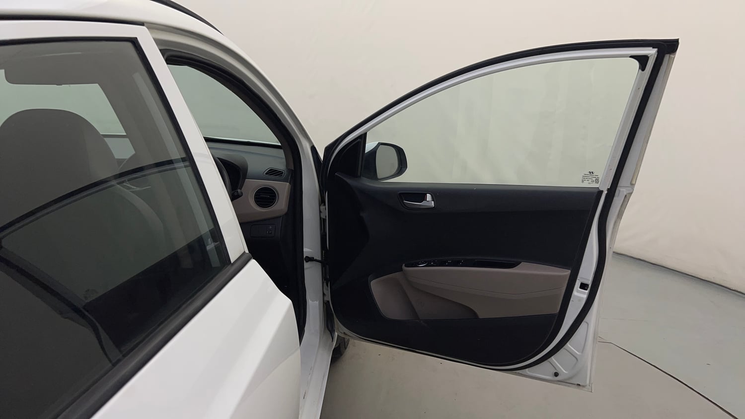 Used 2016 Hyundai Grand i10 Sportz 1.2 Kappa VTVT Petrol Manual interior RIGHT FRONT DOOR OPEN VIEW