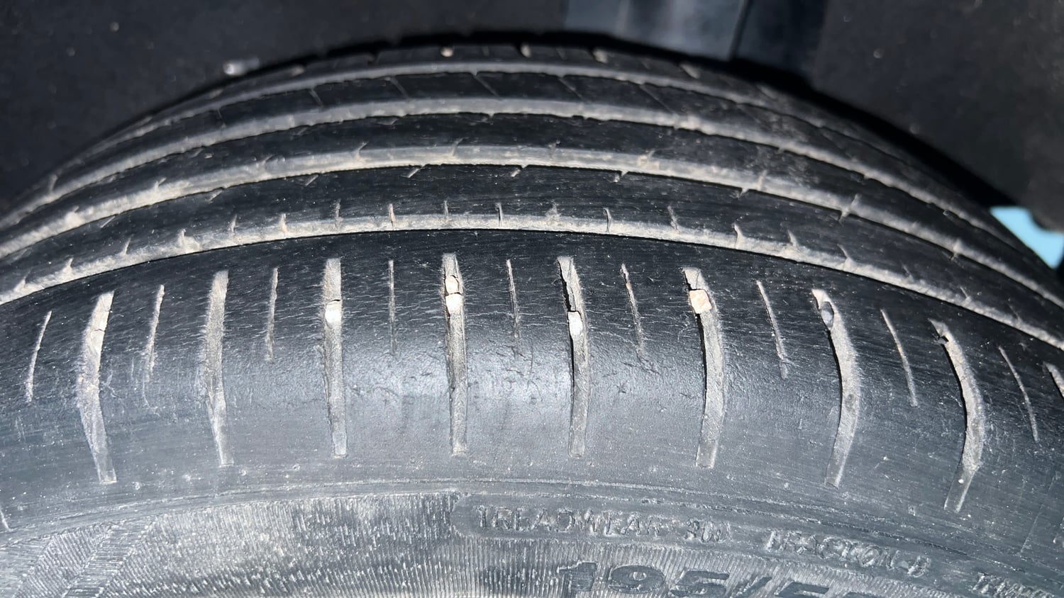 Used 2019 Maruti Suzuki Baleno Zeta Petrol Manual tyres LEFT REAR TYRE TREAD VIEW