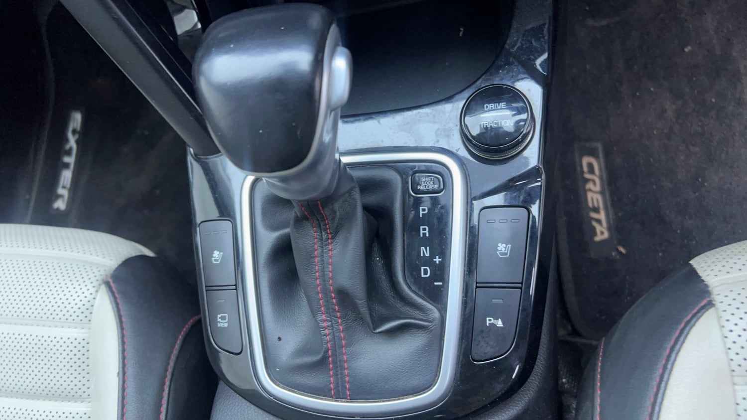 Used 2019 kia Seltos GTX Plus DCT 1.4 Petrol Automatic interior GEAR  KNOB VIEW