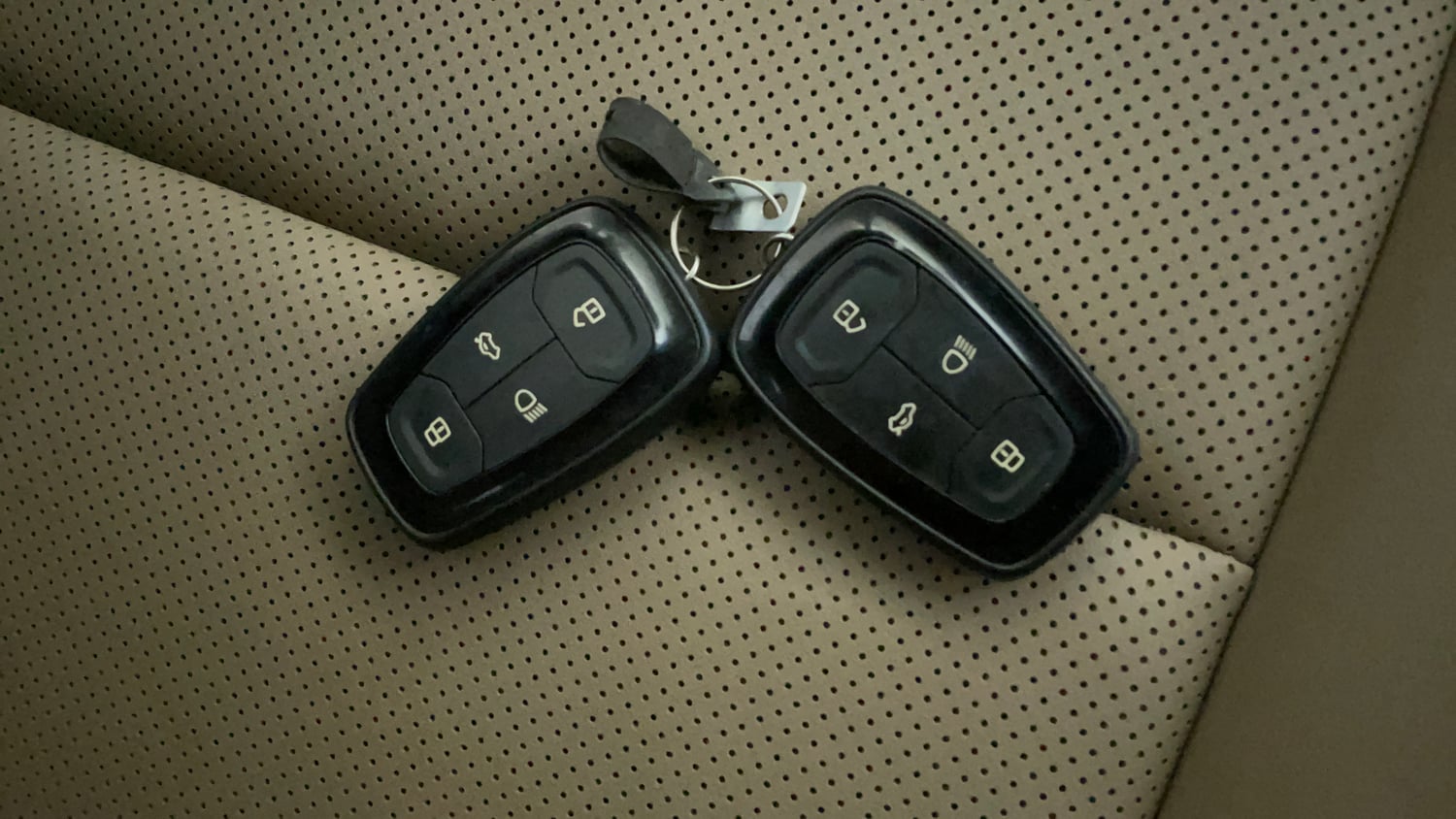 Used 2022 Tata Punch Kaziranga Creative AMT Petrol Automatic extra CAR KEY VIEW